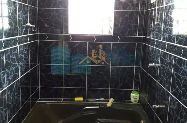 Excelente sobrado em bairro residencial na cidade de Louveira,  com 4 dormitórios, sendo 1 suíte com hidromassagem, banheiro social, sala, cozinha /copa e escritório. Edícula com 1 quarto, banheiro, cozinha e lavanderia.  Confira!!! - Foto 19