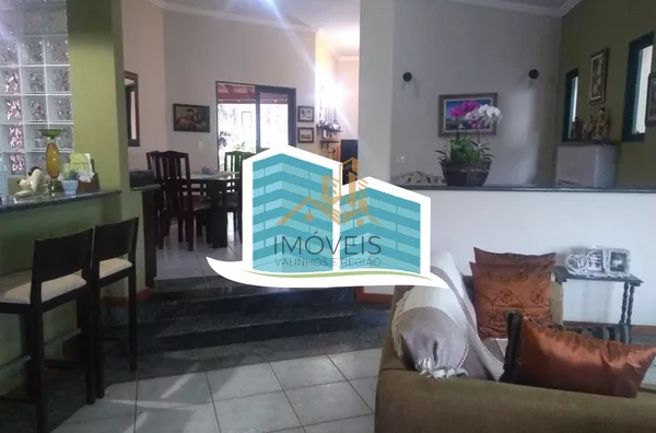 Casa térrea  em condomínio na cidade de Valinhos, contendo apenas escada para  acesso à casa. Localizada  região do Paiquerê, próximo ao Colégio Porto Seguro, Shopping Valinhos. Imóvel  com 3 dormitórios, sendo 1 suíte, todos com armários e ar condicionad - Foto 26