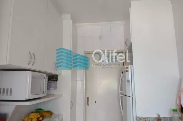 Excelente apartamento no centro da cidade de Louveira,  com 2 dormitórios, sendo 1 suíte com armário, sacada, banheiro social, ampla sala com 2 ambientes, cozinha planejada, lavanderia, vaga de garagem coberta, elevador, piscina e salão de festas.  Próxim - Foto 10