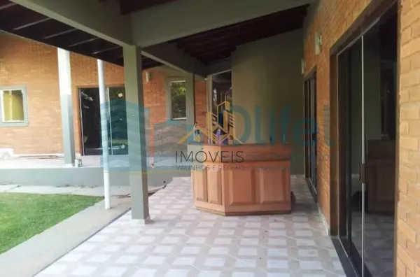 Casa à venda no Condomínio Jardim Botânico em Sousas. Com uma vista espetacular, ambientes espaçosos reformados e modernos. Construção sólida com 5 excelentes suítes.  Casa toda pensada em mobilidade e com elevador. Uma casa diferenciada e com vista magní - Foto 9