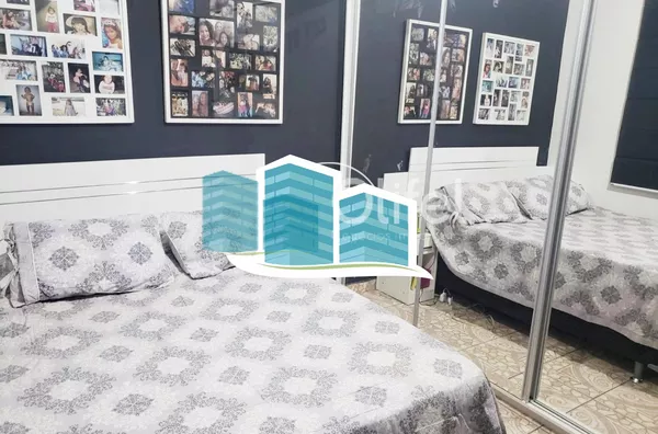 Excelente casa térrea a venda no Condomínio Parque Shangrilá na cidade de Campinas. Muita natureza e verde envolvem esse imóvel. A casa principal tem 3 dormitórios, sendo 1 suíte com closet, sala, cozinha e banheiro. Possui uma casa anexa, com sala, quart - Foto 5