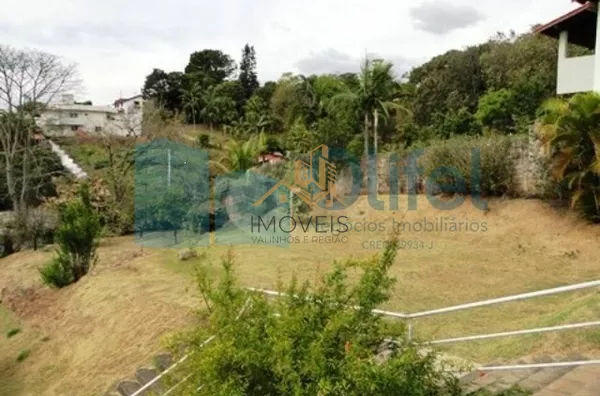 Linda casa em condomínio fechado na cidade de  Vinhedo, 698 m² área construída, 1450,00 m² de terreno, 5 dormitórios sendo 2 suítes, living 4 ambientes, 4 banheiros, 6 vagas de garagem cobertas, piscina, local com muito verde e tranquilidade.  Venha morar - Foto 15