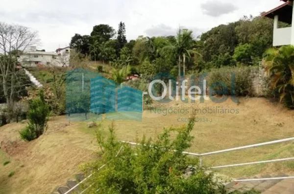 Linda casa em condomínio fechado na cidade de  Vinhedo, 698 m² área construída, 1450,00 m² de terreno, 5 dormitórios sendo 2 suítes, living 4 ambientes, 4 banheiros, 6 vagas de garagem cobertas, piscina, local com muito verde e tranquilidade.  Venha morar - Foto 15