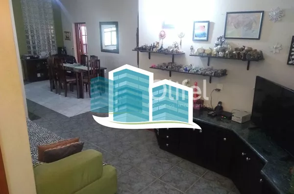 Casa térrea  em condomínio na cidade de Valinhos, contendo apenas escada para  acesso à casa. Localizada  região do Paiquerê, próximo ao Colégio Porto Seguro, Shopping Valinhos. Imóvel  com 3 dormitórios, sendo 1 suíte, todos com armários e ar condicionad - Foto 29