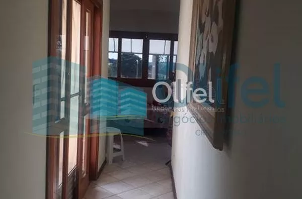 Excelente sobrado na cidade de  Louveira, com 4 dormitórios, sendo 1 suíte master com closet, banheiro social, quartos avarandados, lavabo, ampla sala de estar, jantar e mezanino, escritório, cozinha, copa, lavanderia, despensa, área gourmet com churrasqu - Foto 25