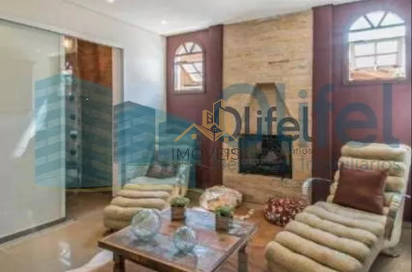 Excelente casa, estilo chácara, com belíssimo acabamento na cidade de Louveira com 1200 m² AT | 500 m² AC, sendo 03 dormitórios, sendo 1 master com closet, 03 banheiros, sala de TV, estar e jantar, lareira, adega, cozinha integrada rica em armários e i - Foto 15