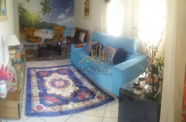 Excelente sobrado em bairro residencial próximo ao centro na cidade de Louveira, com 3 suítes com planejados, avarandada, 2 amplas salas, cozinha planejada, área gourmet com churrasqueira, quintal, 2 vagas de garagem.  Agende a sua visita. - Foto 3