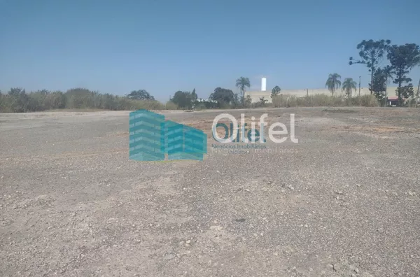 Excelente área  comercial com 20.000m² na cidade de Louveira. Boa localização com fácil acesso as principais vias de acesso.  Vale a pena conferir!! - Foto 5