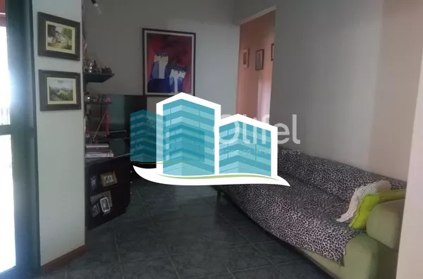 Casa térrea  em condomínio na cidade de Valinhos, contendo apenas escada para  acesso à casa. Localizada  região do Paiquerê, próximo ao Colégio Porto Seguro, Shopping Valinhos. Imóvel  com 3 dormitórios, sendo 1 suíte, todos com armários e ar condicionad - Foto 28