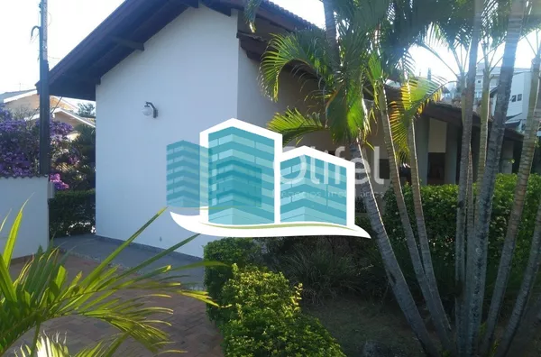 Casa térrea  em condomínio na cidade de Valinhos, contendo apenas escada para  acesso à casa. Localizada  região do Paiquerê, próximo ao Colégio Porto Seguro, Shopping Valinhos. Imóvel  com 3 dormitórios, sendo 1 suíte, todos com armários e ar condicionad - Foto 22