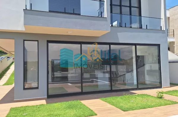 Excelente casa térrea,  novíssima,  em um dos condomínios mais procurados da cidade de Louveira com acabamento de primeira linha, telhado com telhas sanduiche que garantem conforto térmico da casa, proporcionando enorme conforto para sua família.  São 3 a - Foto 4