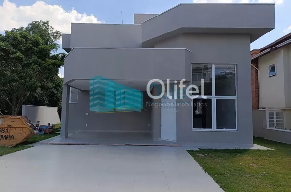 Excelente casa em condomínio na região central da cidade de Louveira.   Piso superior: 2 quartos com sacada 1 banheiro Inferior: 1 suite com closet  1 banheiro Cozinha e sala integradas (cozinha com planejados Área de serviço Externo: quintal gramado, áre - Foto 1