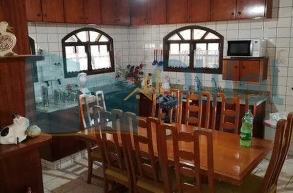 Explore esta esplêndida chácara localizada no bairro Monterrey, na cidade de Louveira, que se estende por um generoso terreno de 15.000m² - Foto 14