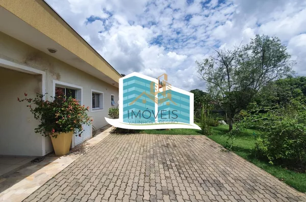 Excelente casa, com ótima metragem em um dos condomínios conhecidos pela sua imensa área verde e beleza, excelente localização na cidade de Vinhedo. A casa foi construída em um terreno praticamente plano, opção ideal para quem busca acessibilidade. A casa - Foto 18