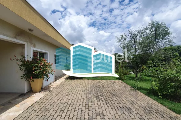 Excelente casa, com ótima metragem em um dos condomínios conhecidos pela sua imensa área verde e beleza, excelente localização na cidade de Vinhedo. A casa foi construída em um terreno praticamente plano, opção ideal para quem busca acessibilidade. A casa - Foto 18