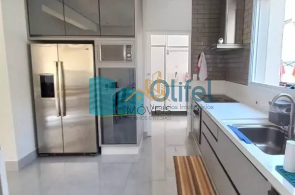 Lindo sobrado com excelente acabamento no  condomínio  Santa Isabel na cidade de Louveira com bastante verde, ideal para quem busca tranquilidade para a família e os amigos.  A casa conta com 3 suítes, sala ampla com pé direito duplo, cozinha rica em armá - Foto 16