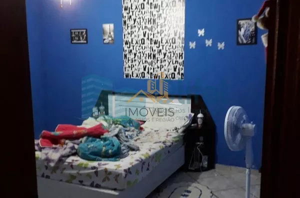 Excelente sobrado em bairro residencial na cidade de Louveira,  com 4 dormitórios, sendo 1 suíte com hidromassagem, banheiro social, sala, cozinha /copa e escritório. Edícula com 1 quarto, banheiro, cozinha e lavanderia.  Confira!!! - Foto 16