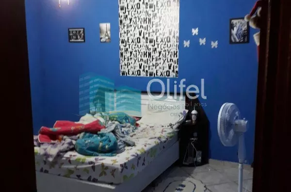 Excelente sobrado em bairro residencial na cidade de Louveira,  com 4 dormitórios, sendo 1 suíte com hidromassagem, banheiro social, sala, cozinha /copa e escritório. Edícula com 1 quarto, banheiro, cozinha e lavanderia.  Confira!!! - Foto 16