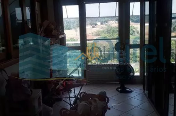 Excelente sobrado na cidade de  Louveira, com 4 dormitórios, sendo 1 suíte master com closet, banheiro social, quartos avarandados, lavabo, ampla sala de estar, jantar e mezanino, escritório, cozinha, copa, lavanderia, despensa, área gourmet com churrasqu - Foto 22