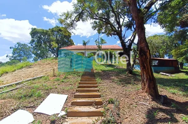 Excelente Chácara com 4 dormitórios à venda, 20.000 m² por R$ 2.350.000 - Monterrey - Louveira/SP  Se você procura para sua família um lugar cercado de muito verde, asfaltado, próximo a rodovia otima localização. Este lugar é um paraíso, para você desfrut - Foto 2