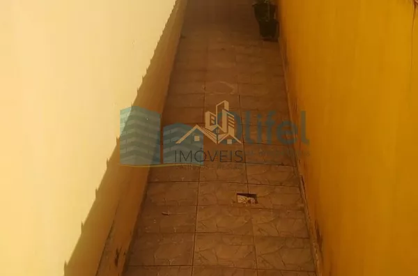 Excelente sobrado em bairro residencial próximo ao centro na cidade de Louveira, com 3 suítes com planejados, avarandada, 2 amplas salas, cozinha planejada, área gourmet com churrasqueira, quintal, 2 vagas de garagem.  Agende a sua visita. - Foto 23