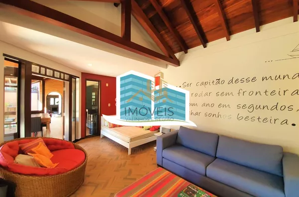Maravilhosa casa a venda em condomínio na cidade de valinhos. com detalhes rústicos e da arquitetura inglesa. Aquela casa com cara de casa, a arquitetura diferenciada parece nos abraçar entre seus grandes vãos, vigas de madeira e concreto, arcos e piso ce - Foto 18