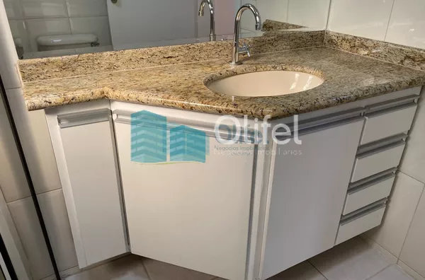 Excelente casa à venda no Condomínio São Joaquim,. Próxima ao lago, iluminação natural e muito arejada. No piso inferior a casa possui um espaço para home office, salão de jogos ou festas, 2 dormitórios e 1 suíte. No piso superior são 3 suítes sendo 1 mas - Foto 15