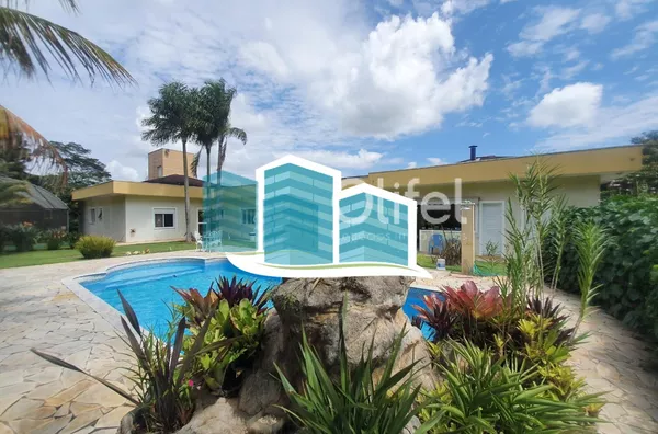 Excelente casa, com ótima metragem em um dos condomínios conhecidos pela sua imensa área verde e beleza, excelente localização na cidade de Vinhedo. A casa foi construída em um terreno praticamente plano, opção ideal para quem busca acessibilidade. A casa - Foto 4