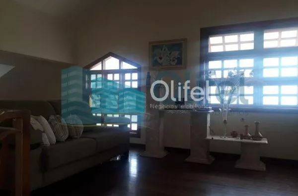 Excelente sobrado na cidade de  Louveira, com 4 dormitórios, sendo 1 suíte master com closet, banheiro social, quartos avarandados, lavabo, ampla sala de estar, jantar e mezanino, escritório, cozinha, copa, lavanderia, despensa, área gourmet com churrasqu - Foto 45