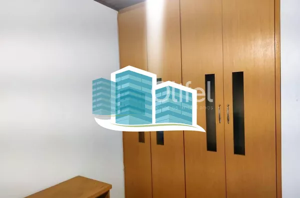 Linda casa no Condomínio Vale do Santa Fé, na cidade de Vinhedo, com excelente terreno, 2520m², 450m2 de construção, com muito verde, vista espetacular das varandas e dos quartos. Muito arejada e aconchegante, com 4 confortáveis suítes, 1 closet, amplo li - Foto 3