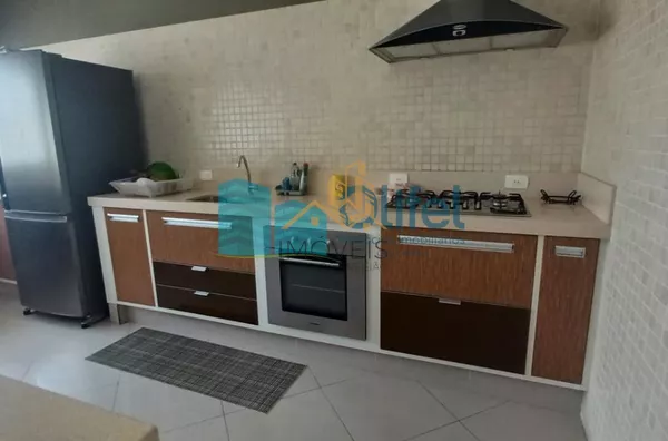 Para você que busca em apenas um lugar, qualidade de vida, conforto, espaço, excelente localização, seja para morar ou passar finais de semana com a família e amigos, apresento esta chácara localizada em um local apenas de chácaras, próximo ao centro da c - Foto 22
