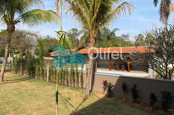 Excelente casa à venda no Condomínio São Joaquim,. Próxima ao lago, iluminação natural e muito arejada. No piso inferior a casa possui um espaço para home office, salão de jogos ou festas, 2 dormitórios e 1 suíte. No piso superior são 3 suítes sendo 1 mas - Foto 20