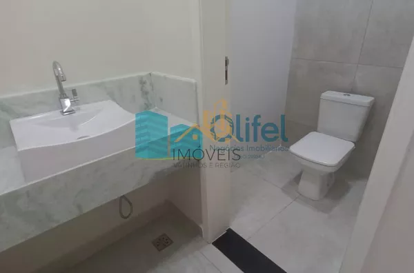 Excelente casa nova, assobradada,  em condomínio fechado na cidade de  Louveira. Condomínio conta com lazer completo com salão de festas, piscina, playground, campo de futebol, churrasqueira, academia, salão de jogos, brinquedoteca. redário, pet play, ves - Foto 39