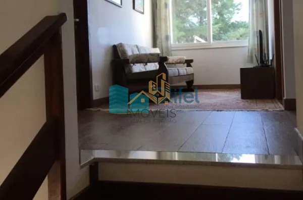 Imagine morar em uma casa, estilo " casa de campo", espaçosa, ambientes  amplos , arejados,  aconchegante, rodeada de natureza, ambientes integrados e com muita qualidade de vida.   Chácara com  2.502m2 de terreno plano, impecável, acabamento de ótima qua - Foto 9