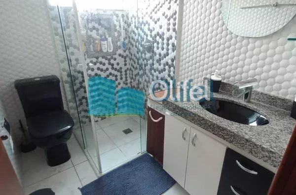 Excelente sobrado em condomínio fechado na cidade de Louveira. Ótimo acabamento, espaços amplos e confortáveis, ampla área gourmet com piscina.  Imóvel apto para financiamento.   Agende sua Visita - Foto 7