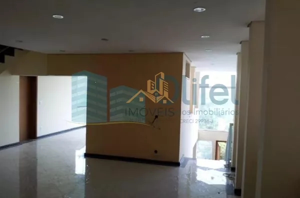 Casa à venda no Condomínio Jardim Botânico em Sousas. Com uma vista espetacular, ambientes espaçosos reformados e modernos. Construção sólida com 5 excelentes suítes.  Casa toda pensada em mobilidade e com elevador. Uma casa diferenciada e com vista magní - Foto 17
