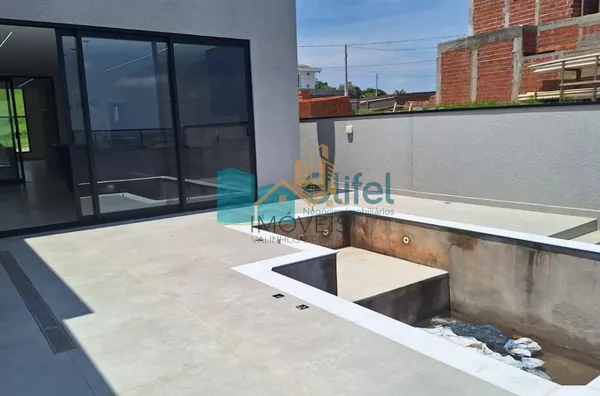 Excelente casa térrea,  novíssima,  em um dos condomínios mais procurados da cidade de Louveira com acabamento de primeira linha, telhado com telhas sanduiche que garantem conforto térmico da casa, proporcionando enorme conforto para sua família.  São 3 a - Foto 13