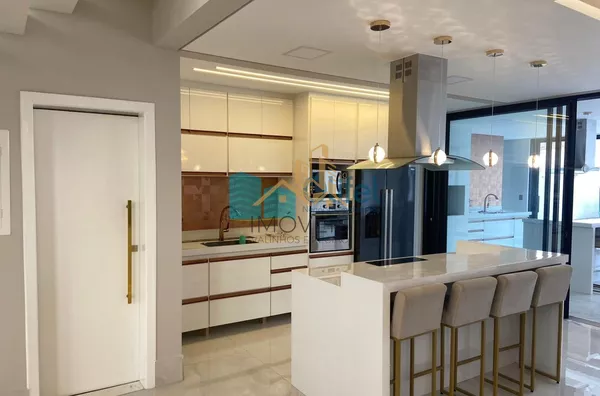 Linda casa no  condomínio  Santa Isabel na cidade de Louveira para quem procura espaço, modernismo, sofisticação, sossego e excelente iluminação. O imóvel dispõe de 525m² de terreno e 414m² de construção. O piso inferior oferece sala ampla  para 2 ambient - Foto 15
