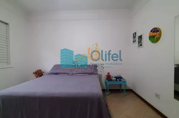 Excelente casa de esquina em bairro residencial, próximo ao centro na cidade de Louveira.  Possui 3 dormitórios sendo 1 suíte com closet e banheira de hidromassagem de 4 lugares. Sala 3 ambientes, sala de TV, escritório, despensa e lavanderia fechada. Pos - Foto 10