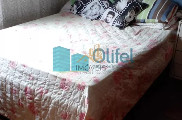 Excelente casa de esquina para comércio ou residência localizada na cidade de Jundiai em um bairro misto, próximo ao centro da cidade.  Imóvel conta com 2 dormitórios, sala, ampla cozinha com armários, lavanderia, banheiro. na parte superior um espaço cob - Foto 22