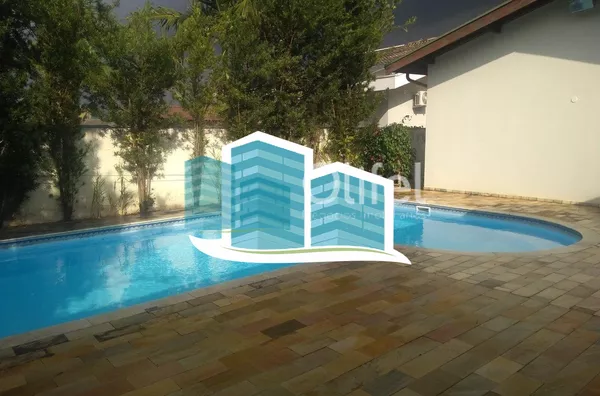 Casa térrea  em condomínio na cidade de Valinhos, contendo apenas escada para  acesso à casa. Localizada  região do Paiquerê, próximo ao Colégio Porto Seguro, Shopping Valinhos. Imóvel  com 3 dormitórios, sendo 1 suíte, todos com armários e ar condicionad - Foto 5