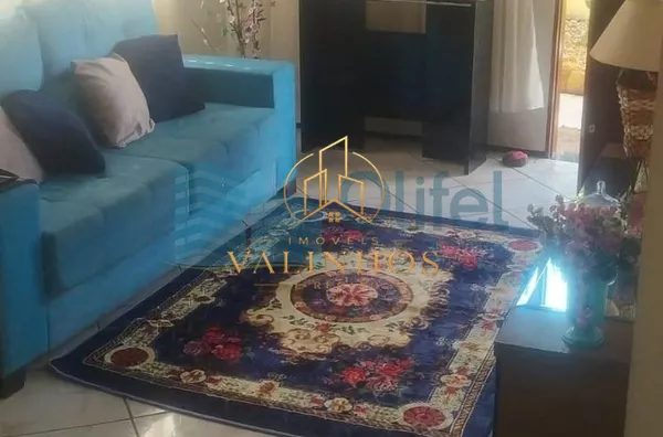 Excelente sobrado em bairro residencial próximo ao centro na cidade de Louveira, com 3 suítes com planejados, avarandada, 2 amplas salas, cozinha planejada, área gourmet com churrasqueira, quintal, 2 vagas de garagem.  Agende a sua visita.