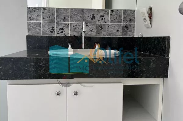 Linda casa para venda e locação no Condomínio Jardim Paulista em Vinhedo/SP. Lindo sobrado com projeto moderno. Piso inferior: lavabo, escritório, amplas salas, cozinha planejada com despensa, ampla área gourmet integrada com cozinha e sala (1 suíte, banh - Foto 9