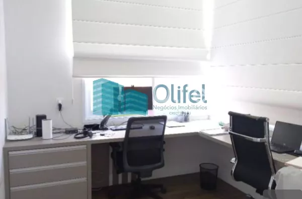 Lindo sobrado com excelente acabamento no  condomínio  Santa Isabel na cidade de Louveira com bastante verde, ideal para quem busca tranquilidade para a família e os amigos.  A casa conta com 3 suítes, sala ampla com pé direito duplo, cozinha rica em armá - Foto 2