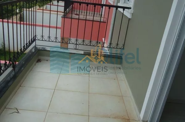 Descubra o encanto deste charmoso sobrado em um condomínio fechado em Valinhos. Com 5400m² de área verde, a casa oferece 3 dormitórios, suíte, quintal e muito mais. - Foto 11