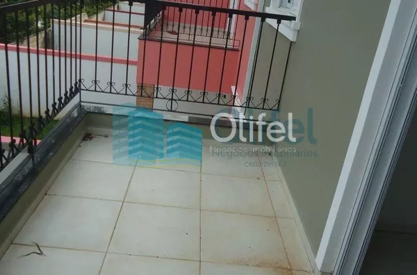 Descubra o encanto deste charmoso sobrado em um condomínio fechado em Valinhos. Com 5400m² de área verde, a casa oferece 3 dormitórios, suíte, quintal e muito mais. - Foto 11