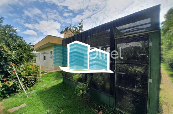 Excelente casa, com ótima metragem em um dos condomínios conhecidos pela sua imensa área verde e beleza, excelente localização na cidade de Vinhedo. A casa foi construída em um terreno praticamente plano, opção ideal para quem busca acessibilidade. A casa - Foto 8