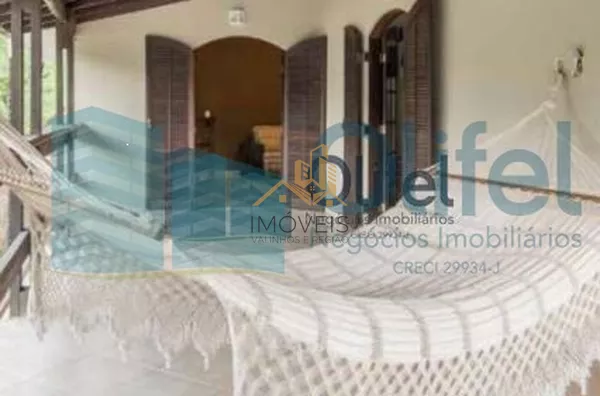 Excelente casa, estilo chácara, com belíssimo acabamento na cidade de Louveira com 1200 m² AT | 500 m² AC, sendo 03 dormitórios, sendo 1 master com closet, 03 banheiros, sala de TV, estar e jantar, lareira, adega, cozinha integrada rica em armários e i - Foto 11