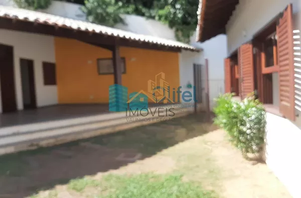 Maravilhosa casa no condomínio Marambaia na cidade de Vinhedo,  com 4 grandes suítes ensolaradas com hidro, suíte master com lareira e closet, 6 amplas salas com pé direito duplo em Ipê e Mezanino, 2 lindas lareiras, 2 cozinhas planejadas, escritório plan - Foto 18