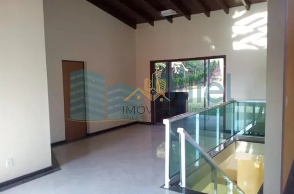 Casa à venda no Condomínio Jardim Botânico em Sousas. Com uma vista espetacular, ambientes espaçosos reformados e modernos. Construção sólida com 5 excelentes suítes.  Casa toda pensada em mobilidade e com elevador. Uma casa diferenciada e com vista magní - Foto 16